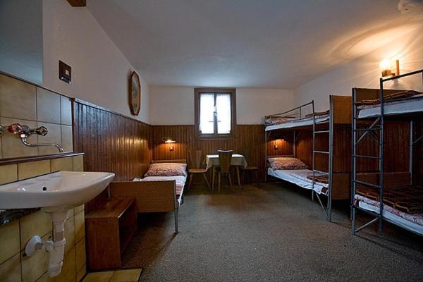 Хостел Schronisko Pttk Samotnia Карпач Экстерьер фото